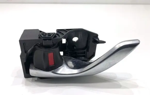 Mazda CX-9 Front door interior handle 
