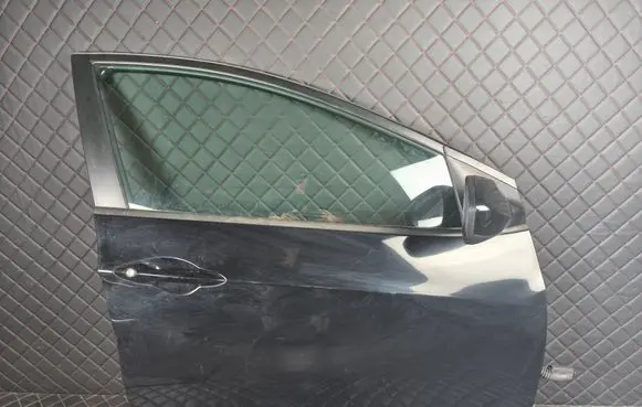 Hyundai i30 Front door