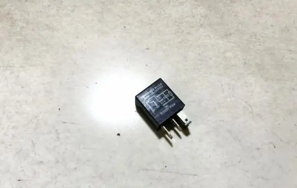 Chrysler 300M Other relay 2539a23a 04671167