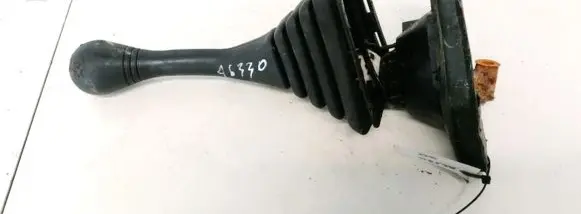 Peugeot 106 Gear shifter/selector