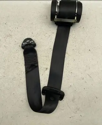 Peugeot 407 Middle seatbelt (rear) 040068