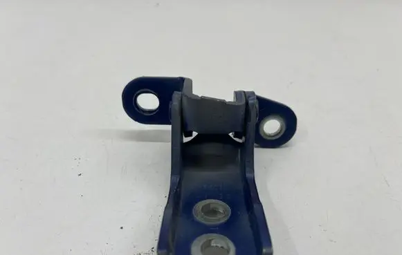Toyota Yaris XP210 Front door upper hinge 