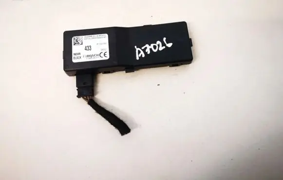 Chevrolet Cruze Antenna control unit 13501980 f00hj00471