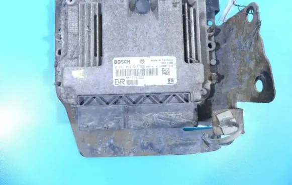 Opel Zafira B Engine control unit/module ECU 0281012549 IMPRK1343083