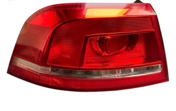 Volkswagen PASSAT B7 Rear/tail lights 3AF945095C 605001