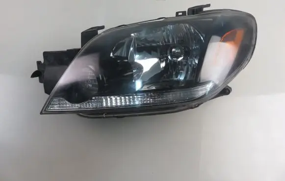 Mitsubishi Outlander Headlight/headlamp 