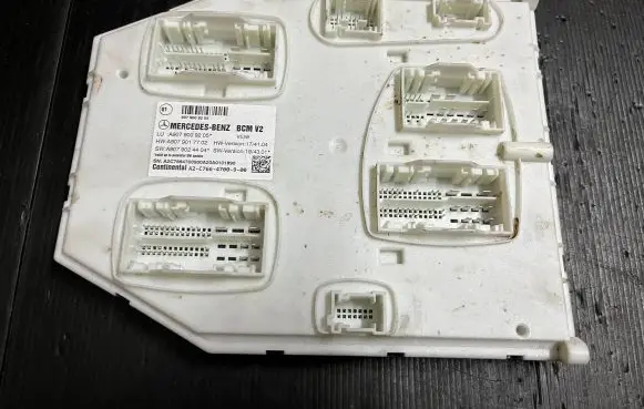 Mercedes-Benz Sprinter W907 W910 BSM Control unit A9079009205 A9079024404 A9079017702