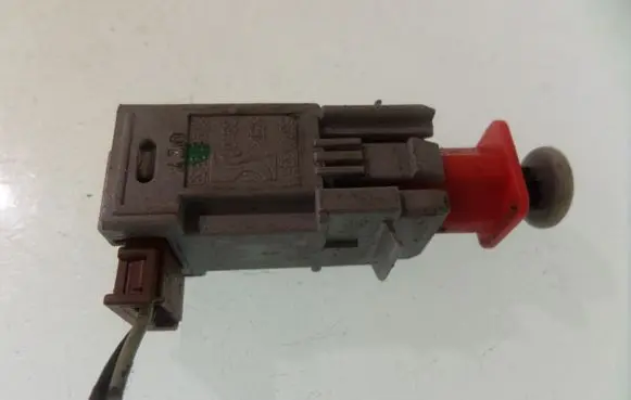 Clutch pedal sensor