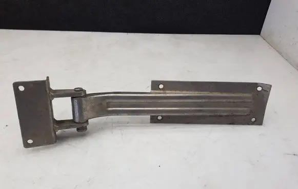 Mercedes-Benz Sprinter W906 Rear door lower hinge 