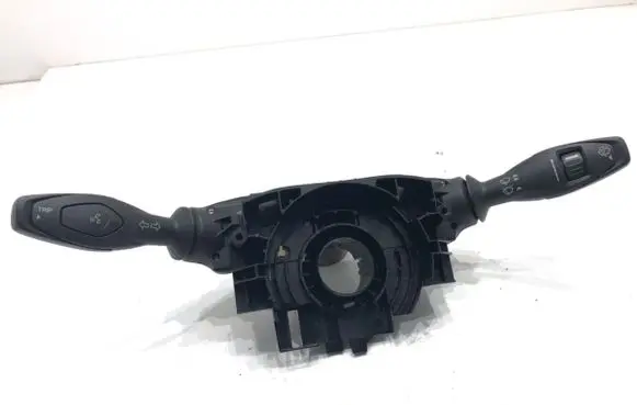 Wiper turn signal indicator stalk/switch