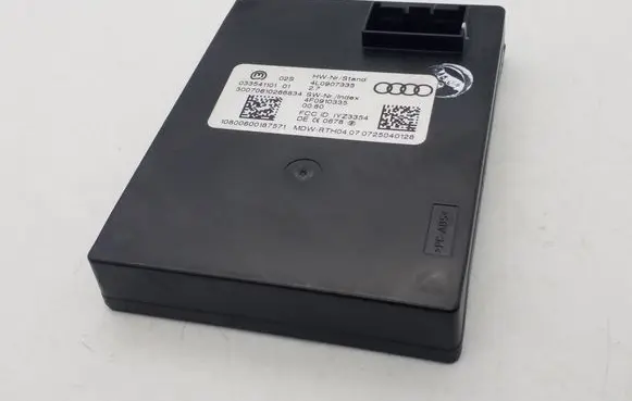 Audi Q7 4L Antenna control unit 4L0907335 4F0910335 033541101