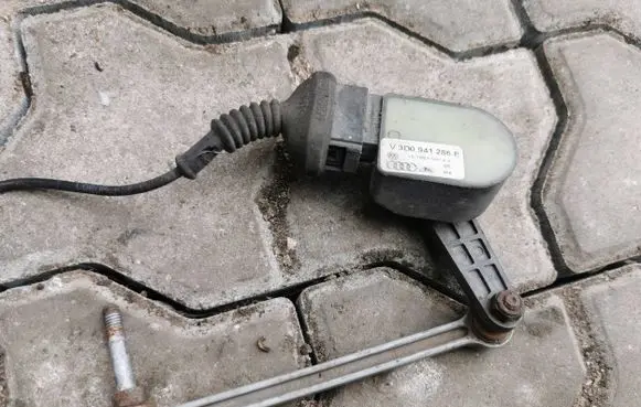 Volkswagen Phaeton Headlight/headlamp level sensor 3D0941286E 1516010U722