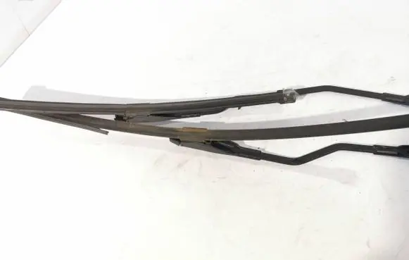 Ford Ecosport Front wiper blade arm CN1517B589AC