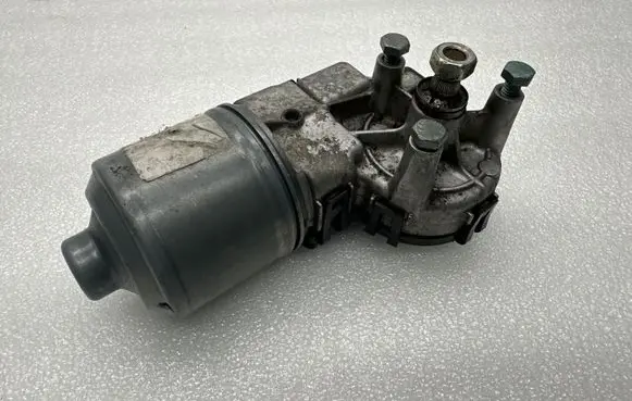 Audi A3 S3 8L Wiper motor 1J1955113B