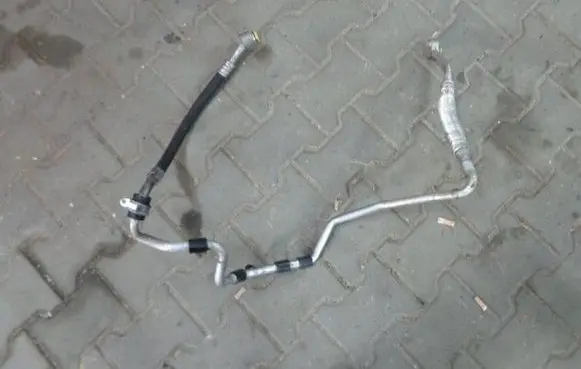 Volkswagen Jetta VI Air conditioning (A/C) pipe/hose 