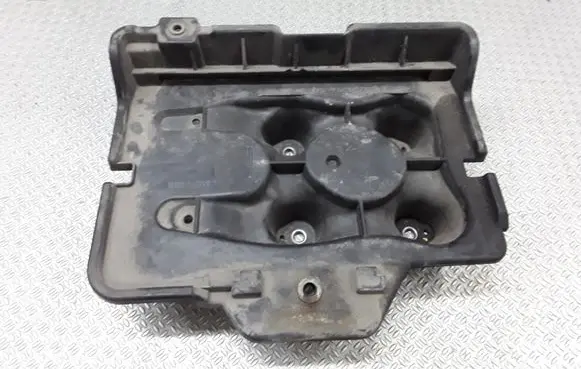 Battery tray