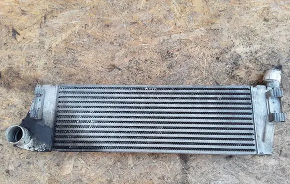 Renault Megane II Intercooler radiator 8200468425