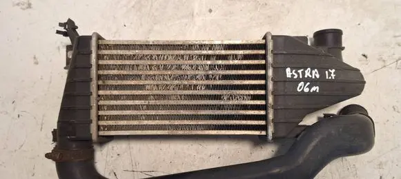 Opel Astra H Intercooler radiator 13128926 5294 1605A