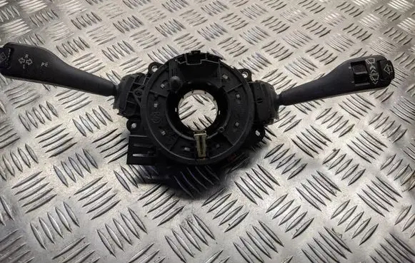 BMW 7 E38 Wiper turn signal indicator stalk/switch 01204010