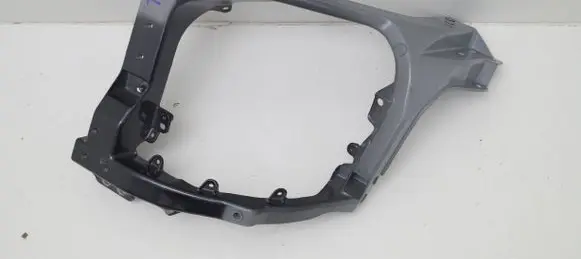 Land Rover Defender Headlight/headlamp mounting bracket