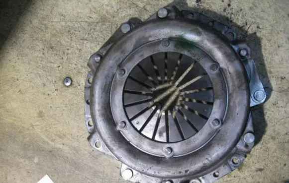 Citroen C3 Pressure plate LUK118019710