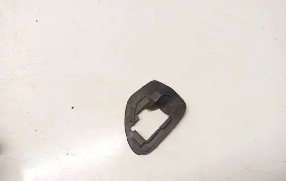 Mercedes-Benz E W211 Loading door cover/cap 