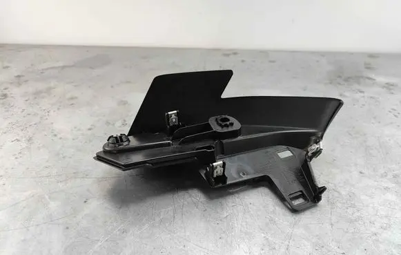 Volvo XC60 Seat belt trim 32314013
