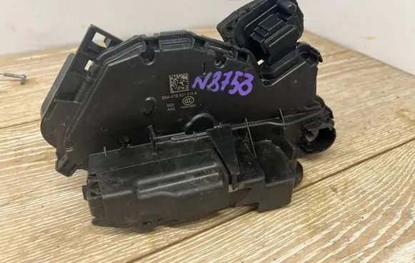 Seat Ibiza V (KJ) Front door lock 5TB837015A