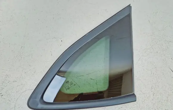 Hyundai Tucson TL Rear side window 87820D3000 87820D3010 43R000392
