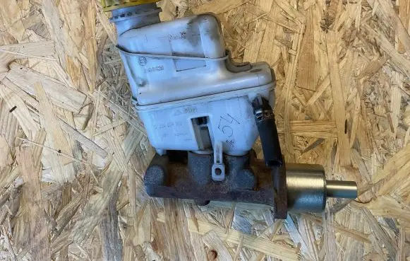 Fiat Punto (188) Master brake cylinder 0204024925 03171 80207