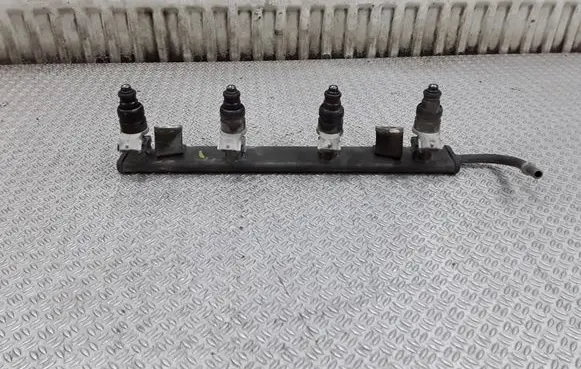 Smart ForFour I Fuel injectors set MR988977