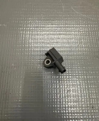Volkswagen Arteon Shooting Brake Airbag deployment crash/impact sensor 5Q0907651 02813 4582
