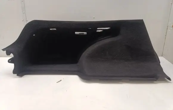 Trunk/boot side trim panel