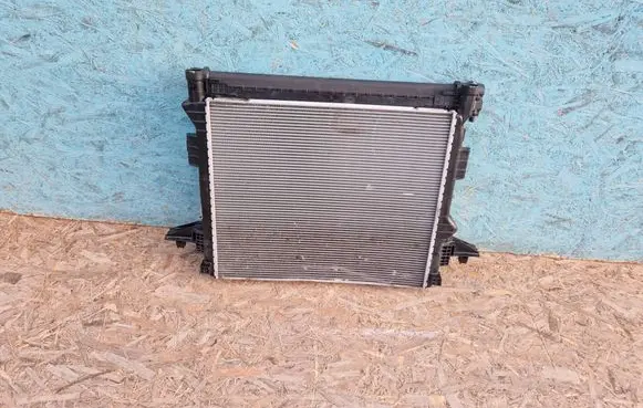 Coolant radiator