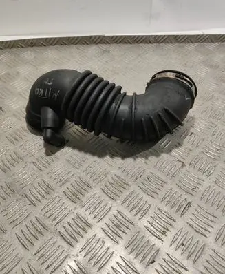 Dodge Nitro Turbo air intake inlet pipe/hose 04880269AA