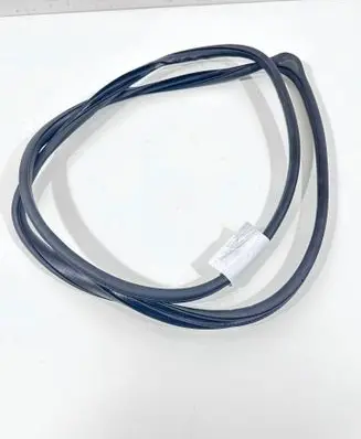 Suzuki Vitara (LY) Rubber seal rear door 