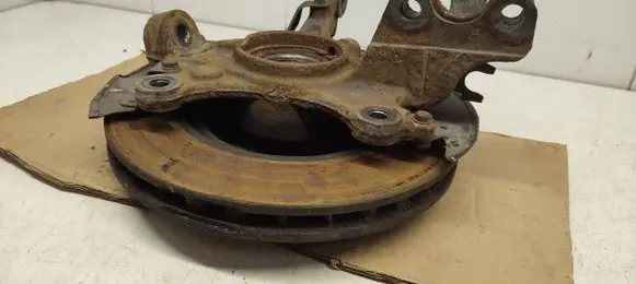 Peugeot 308 Front wheel hub spindle knuckle