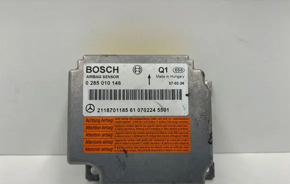 Mercedes-Benz CLS AMG C219 Airbag control unit/module A2118701185 0285010146