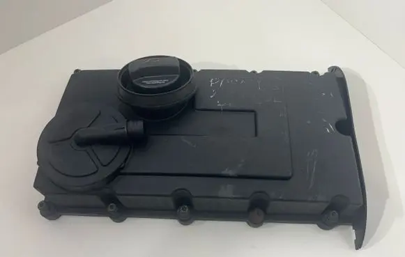 Volkswagen PASSAT B6 Rocker cam cover 03G103475