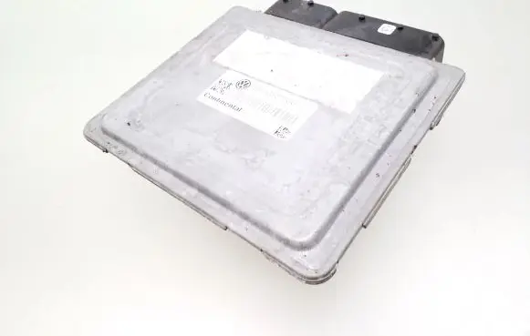 Volkswagen Golf VI Engine control unit/module 03F906070GG 5WP44920