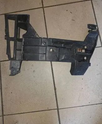 Renault Master II Rear bumper mounting bracket 7700352212 31500 7701692586