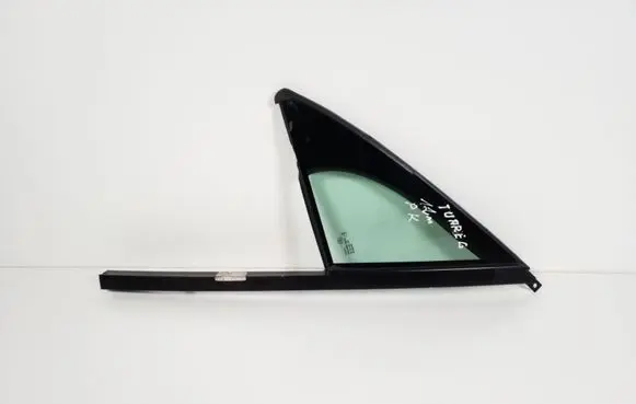 Volkswagen Touareg II Front door vent window glass four-door 