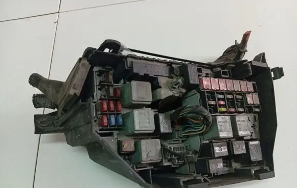 Ford Mondeo MK IV Fuse box set 