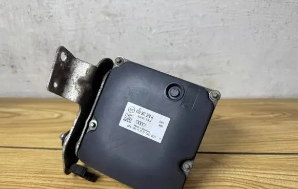 Audi A7 S7 4G ABS Pump 4G0907379H