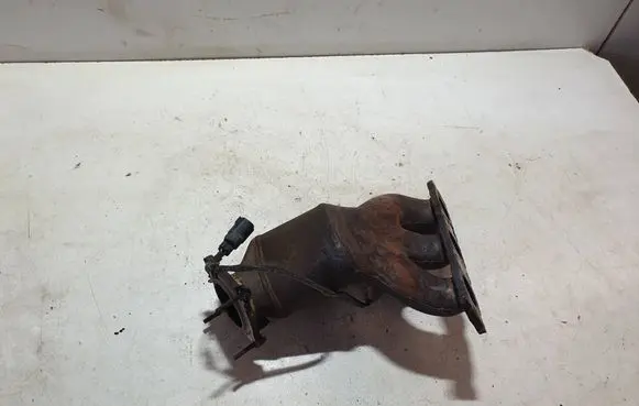 Volvo XC70 Exhaust manifold 3110098600 800422