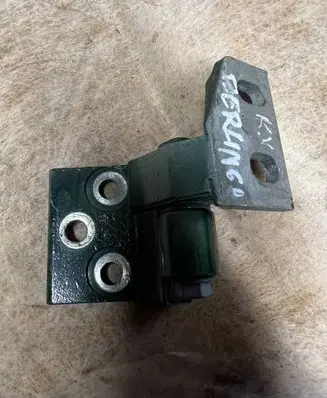 Citroen Berlingo Front door upper hinge