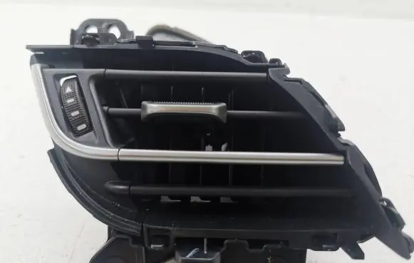 Toyota C-HR I Dash center air vent grill 55650F4020