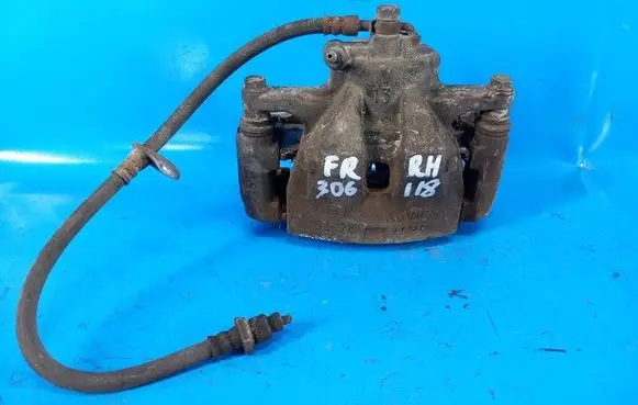 Toyota Camry Front brake caliper 4773006220