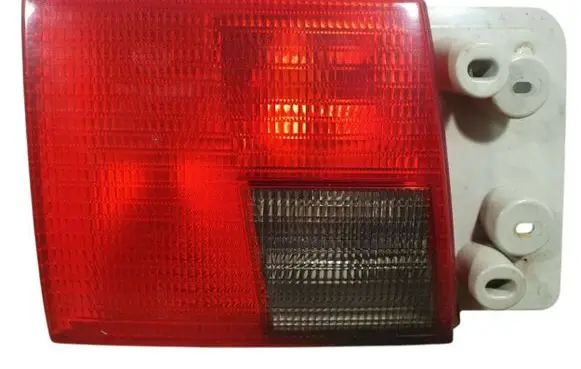 Audi A6 S6 C4 4A Tailgate rear/tail lights 4A0945093D 145591