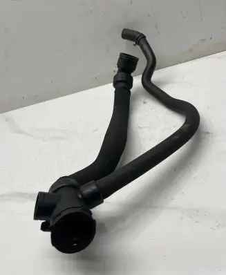 Audi A4 S4 B7 8E 8H Engine coolant pipe/hose